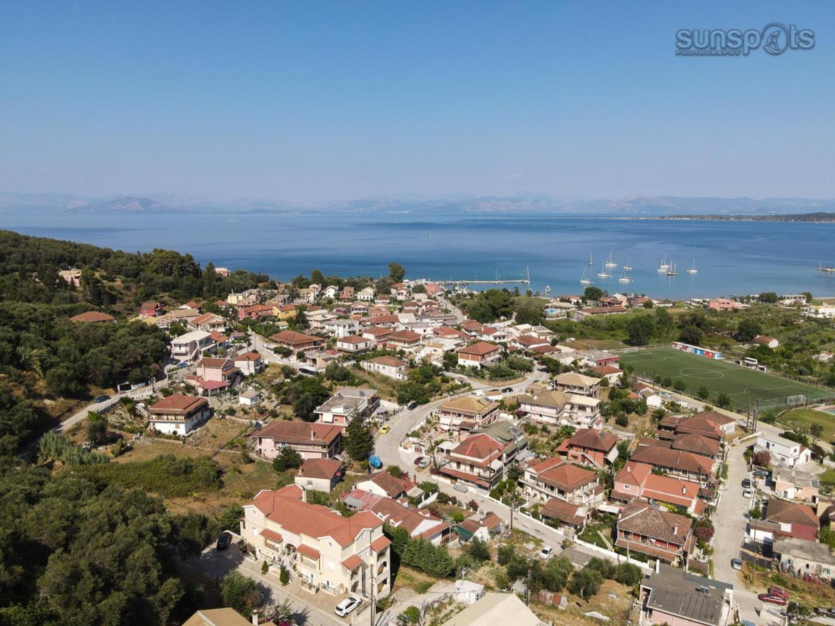 Villa Konstantina Petriti  Luaran gambar