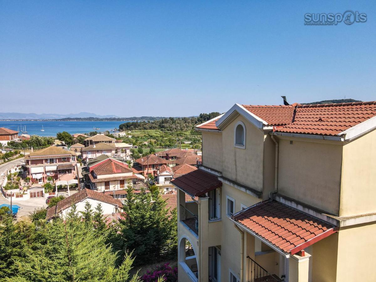 Villa Konstantina Petriti  Luaran gambar