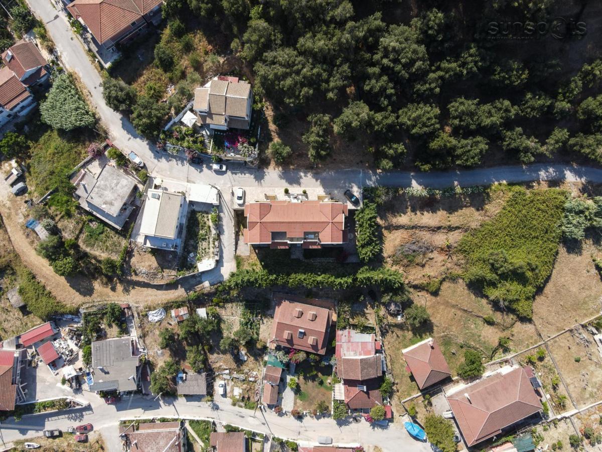 Villa Konstantina Petriti  Luaran gambar