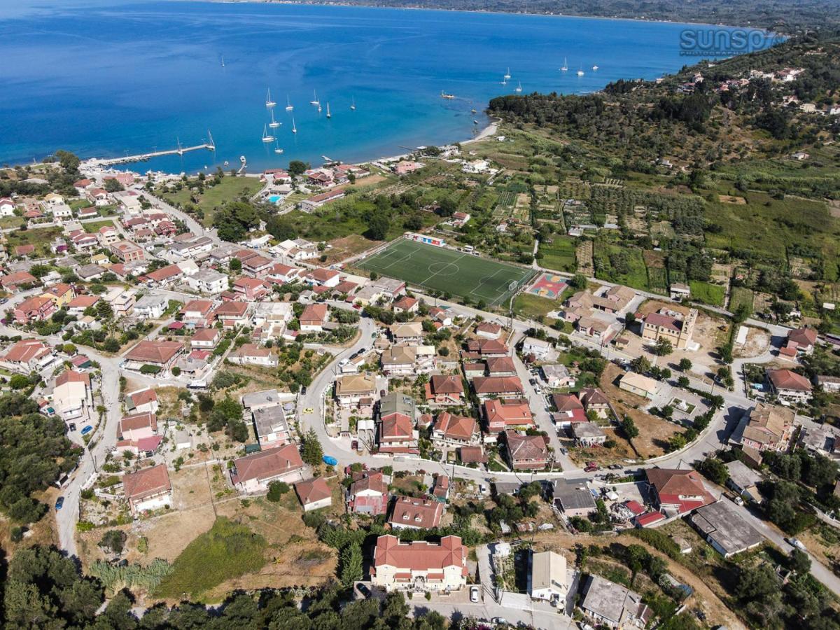Villa Konstantina Petriti  Luaran gambar