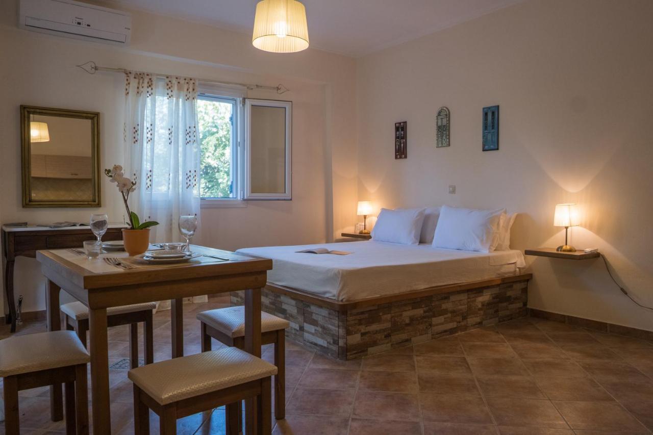 Villa Konstantina Petriti  Luaran gambar