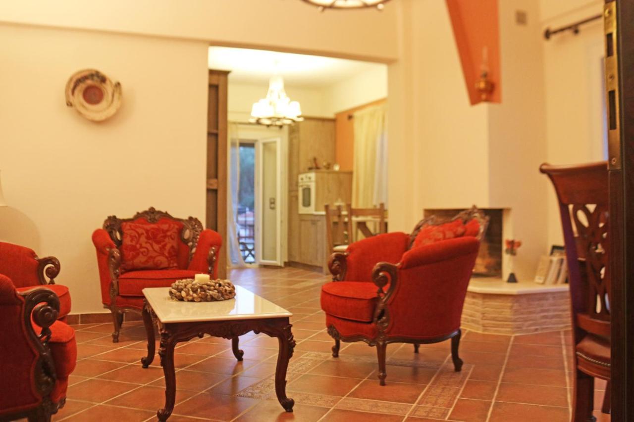 Villa Konstantina Petriti  Luaran gambar
